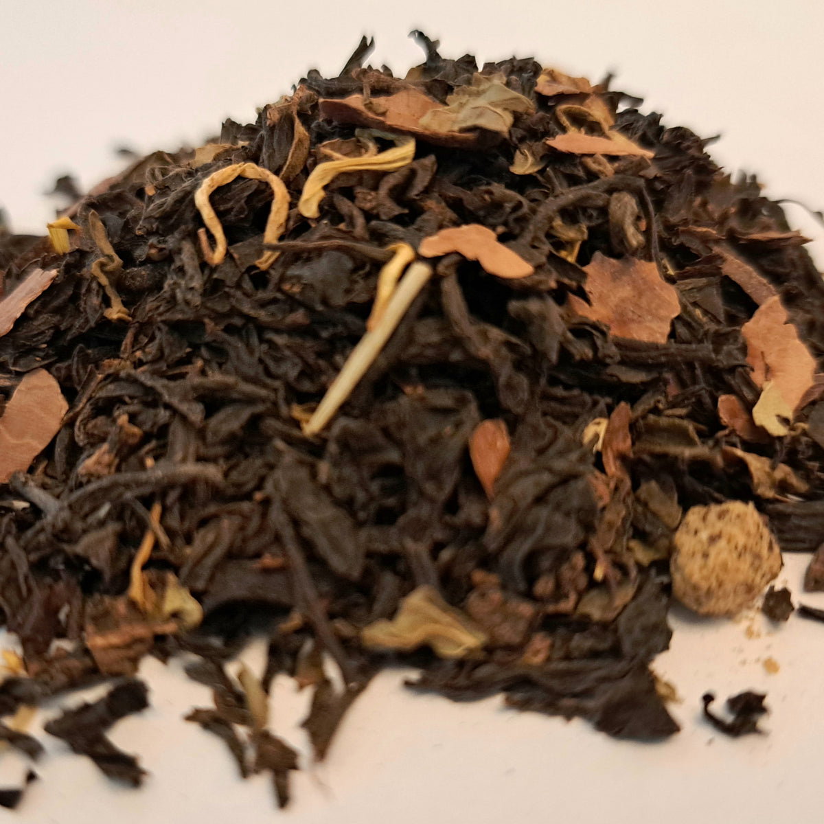 Minttusuklaa Musta tee 50g